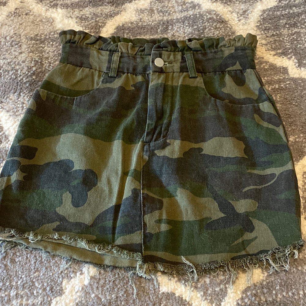 2/$10! HAYDEN. Women’s skirt.